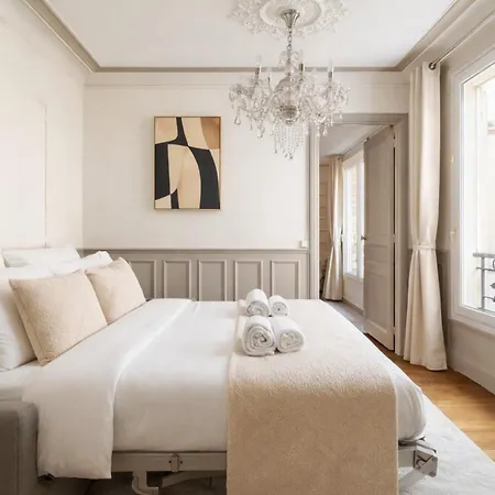 Appartamento Eiffel Tower - Premium With Lift For 4 Parigi