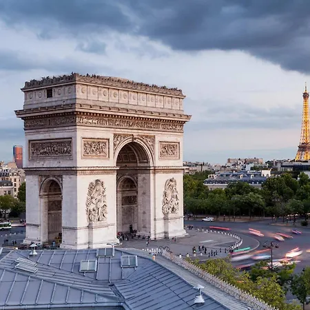 Eiffel Tower - Premium With Lift For 4 Appartamento Parigi